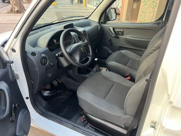 Peugeot Partner Furgon Confort 1.6 C/gas - Imagen 10