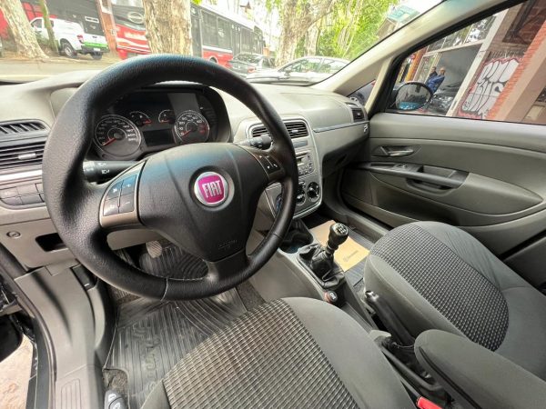 Fiat Punto Essence 1.6 16v - Imagen 9