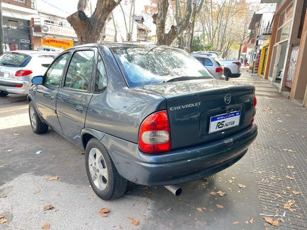 Chevrolet Corsa Classic 1.6 Gls - Imagen 5