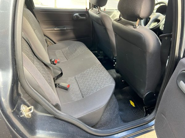 Chevrolet Corsa Classic 1.6 Gls - Imagen 12