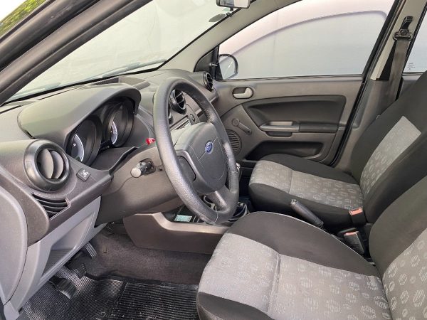 Ford Fiesta Ambiente 1.6 - Imagen 5