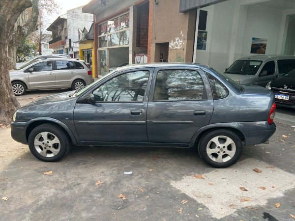 Chevrolet Corsa Classic 1.6 Gls - Imagen 3