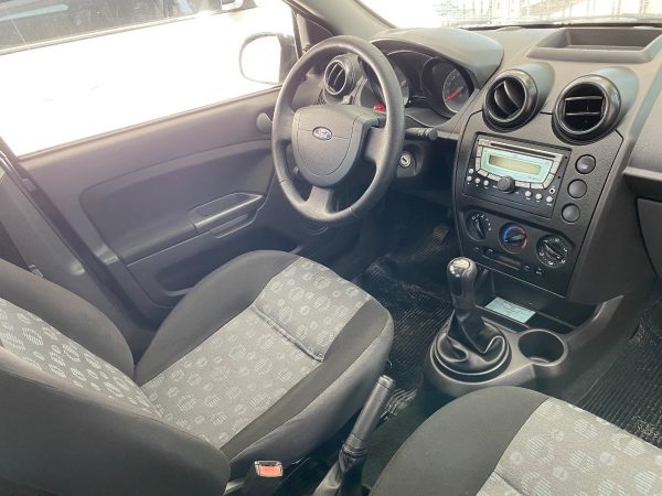 Ford Fiesta Ambiente 1.6 - Imagen 7