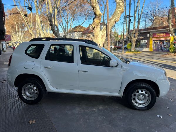 Renault Duster 1.6 Ph2 4x2 Expression 110cv - Imagen 6