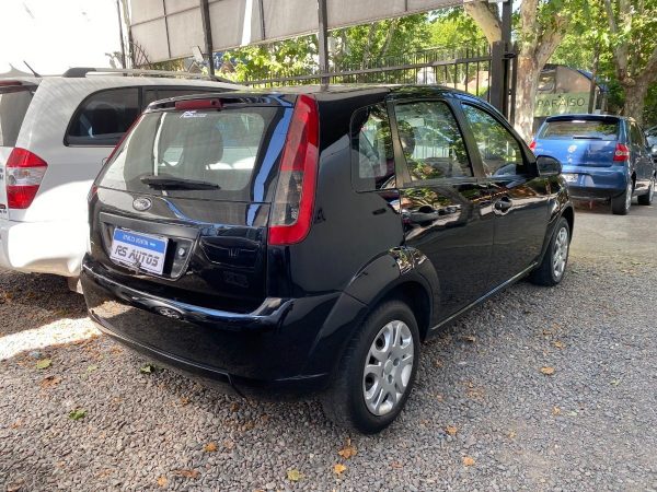 Ford Fiesta Ambiente 1.6 - Imagen 14