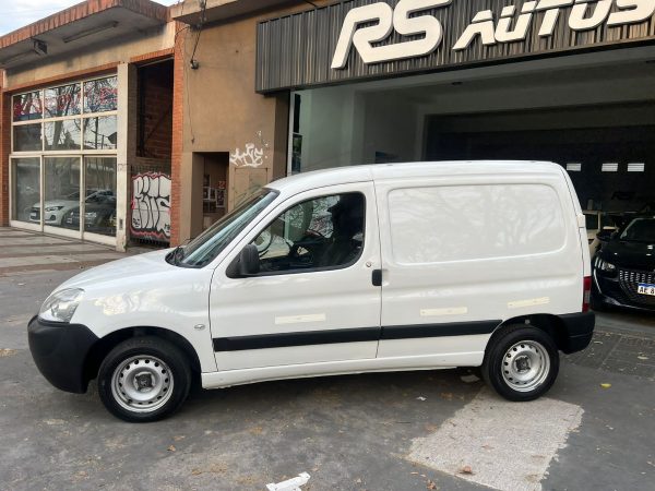Peugeot Partner Furgon Confort 1.6 C/gas - Imagen 4