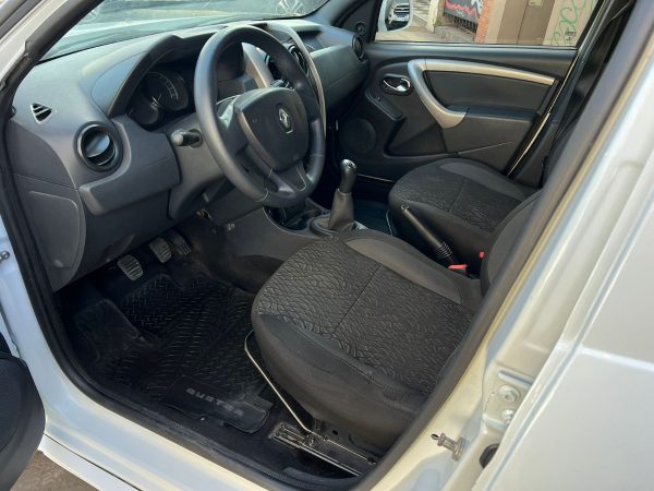 Renault Duster 1.6 Ph2 4x2 Expression 110cv - Imagen 9