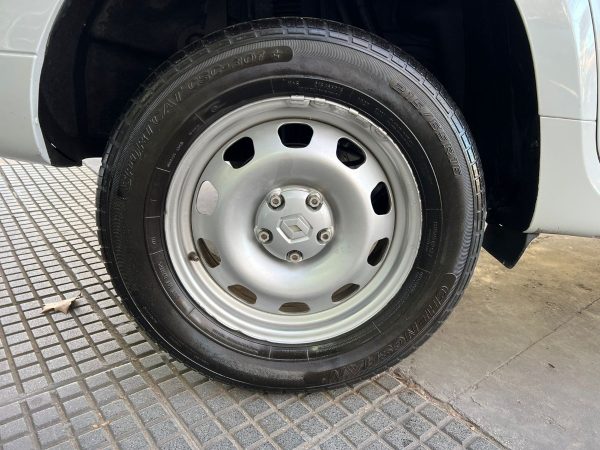 Renault Duster 1.6 Ph2 4x2 Expression 110cv - Imagen 14