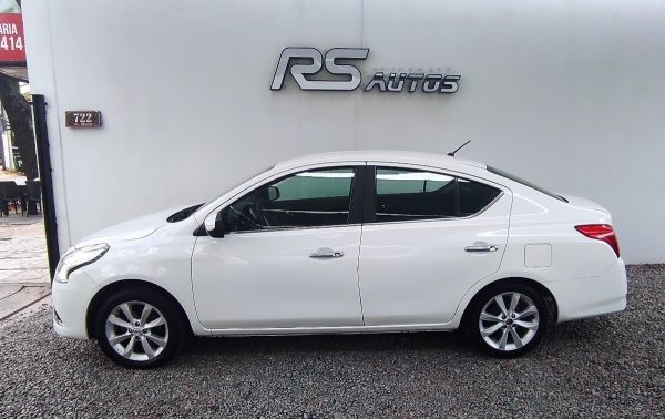 Nissan Versa Advance At Pure Drive F2 C/gas - 2018 - Imagen 2