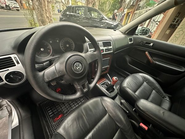 Vw Bora 1.8 T Highline C/cuero Mt. - Imagen 9