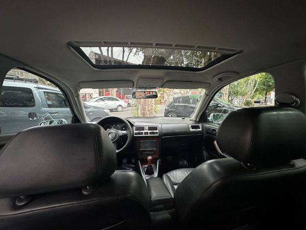 Vw Bora 1.8 T Highline C/cuero Mt. - Imagen 10