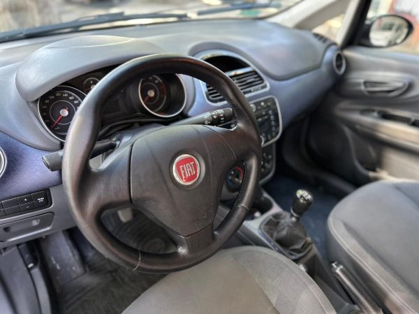 Fiat Punto Attractive 1.4 - Imagen 8