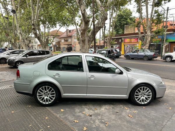 Vw Bora 1.8 T Highline C/cuero Mt. - Imagen 6