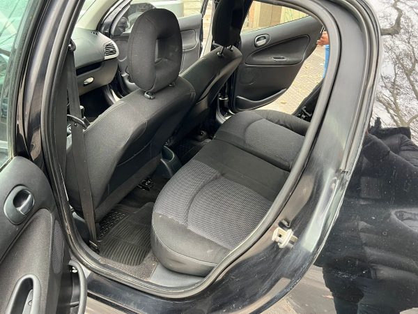 Peugeot 207 1.6 Xt - Imagen 7