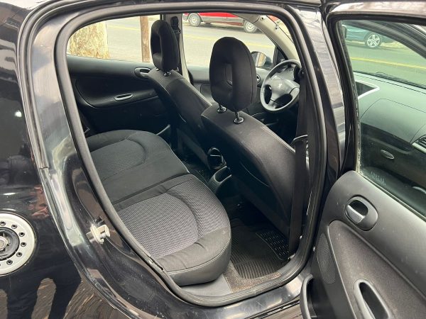 Peugeot 207 1.6 Xt - Imagen 10