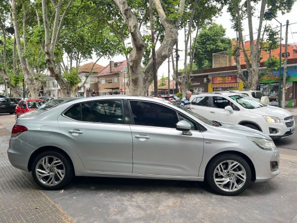 Citroen C4 Lounge Exclusive 1.6 Thp At. - Imagen 4