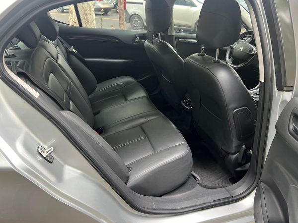 Citroen C4 Lounge Exclusive 1.6 Thp At. - Imagen 10