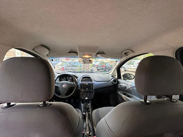 Fiat Punto Attractive 1.4 - Imagen 9