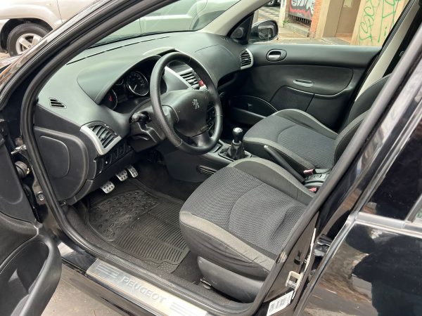 Peugeot 207 1.6 Xt - Imagen 9