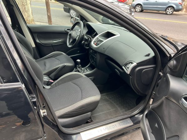 Peugeot 207 1.6 Xt - Imagen 12