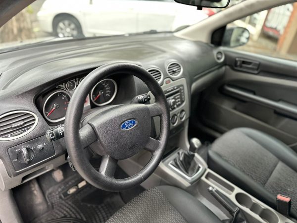 Focus Style Sedan 1.6 - Imagen 8