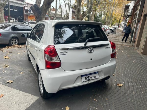 Toyota Etios Xls 5p. - Imagen 5