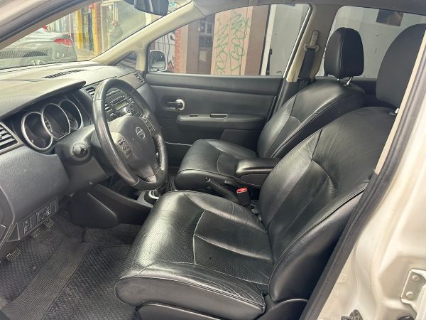 Nissan Tiida Tekna 5p. - Imagen 12