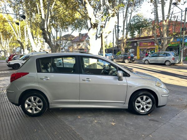 Nissan Tiida Tekna 1.8 - Imagen 4