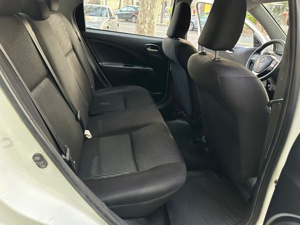 Toyota Etios X 4 Pts. - Imagen 11