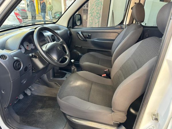 Peugeot Partner Furgon Confort C / Asientos Hdi - Imagen 13