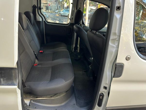 Peugeot Partner Furgon Confort C / Asientos Hdi - Imagen 10