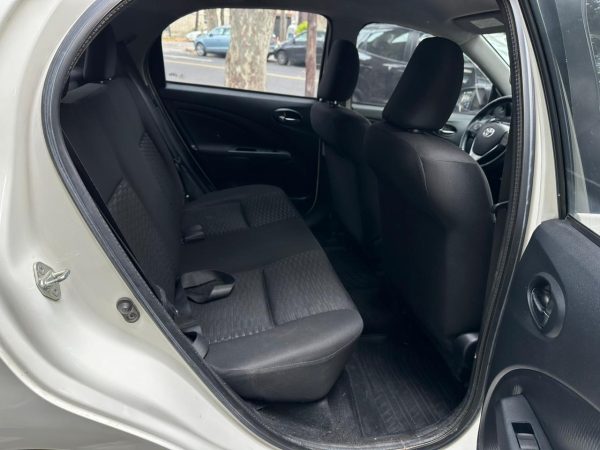 Toyota Etios Xls 5p. - Imagen 9