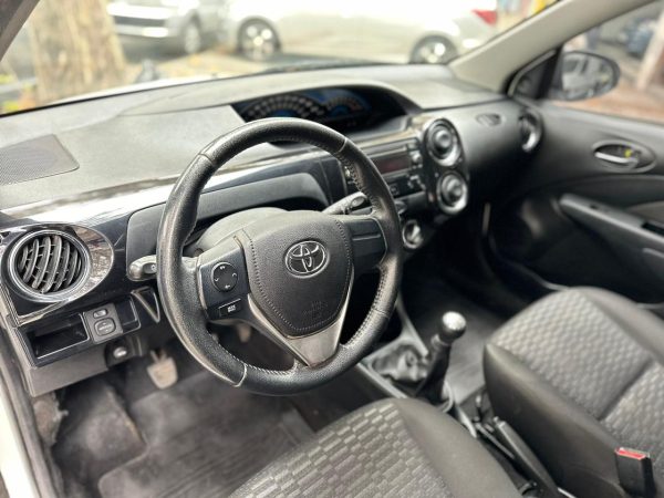 Toyota Etios Xls 5p. - Imagen 8
