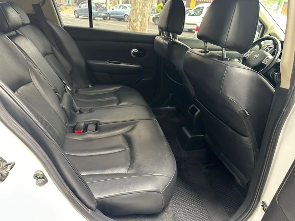 Nissan Tiida Tekna 5p. - Imagen 9
