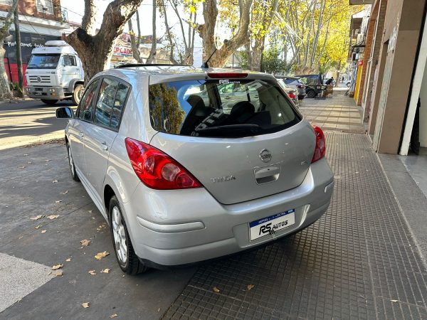 Nissan Tiida Tekna 1.8 - Imagen 5