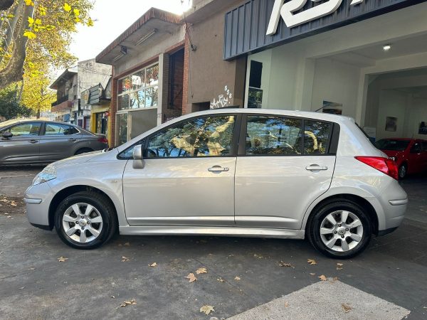 Nissan Tiida Tekna 1.8 - Imagen 3