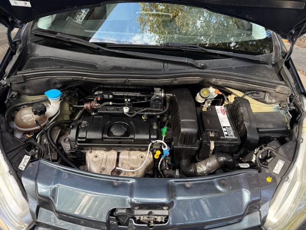 Peugeot 208 1.5 Allure Touchscreen - Imagen 16