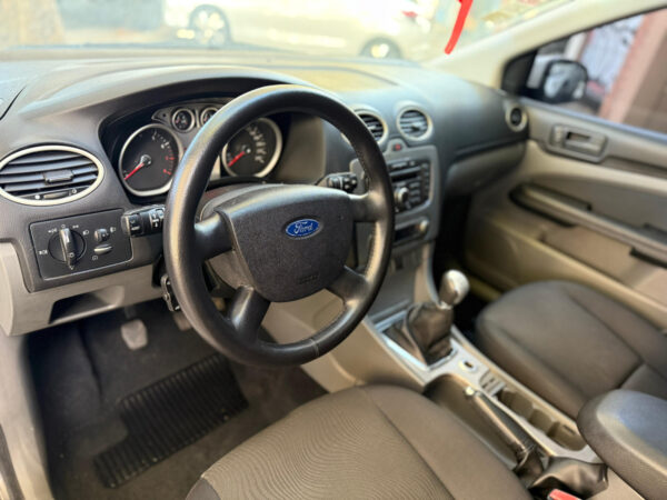 Ford Focus Trend 2,0 L Nafta. Muy Bien Cuidado!! - Imagen 17
