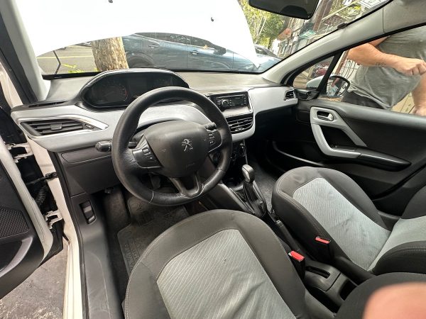 Peugeot 208 1.5 Active - Imagen 9