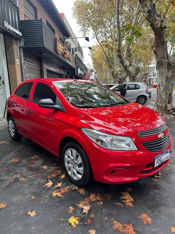 Chevrolet Onix 1.4 Lt 98cv - Imagen 2