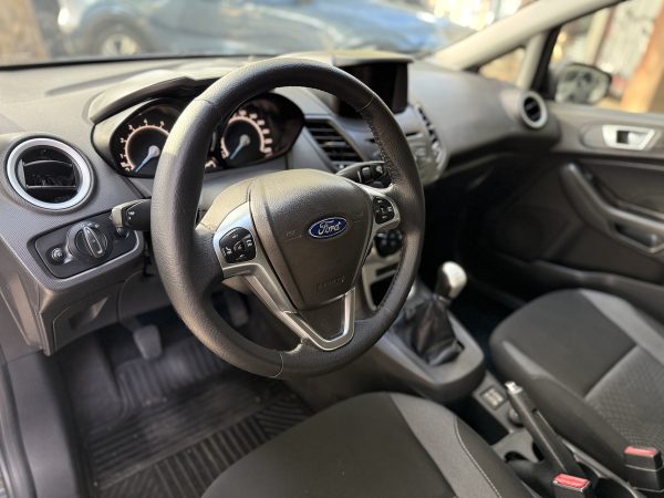 Ford Fiesta Kinetic 1.6 Se - Imagen 14