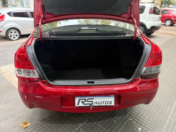 Toyota Etios 1.5 Sedan Xls - Imagen 7