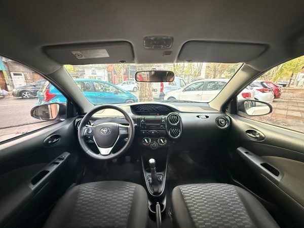 Toyota Etios 1.5 Xs - Imagen 14