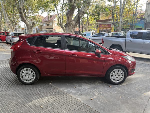 Ford Fiesta Kinetic 1.6 S 120cv - Imagen 2