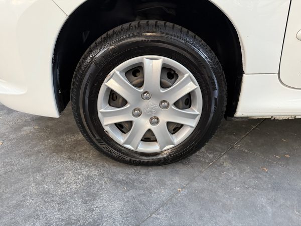 Peugeot 207 1.4 Allure Hdi 70cv - Imagen 16
