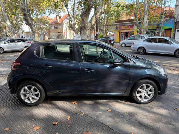Peugeot 208 1.5 Allure Touchscreen - Imagen 6