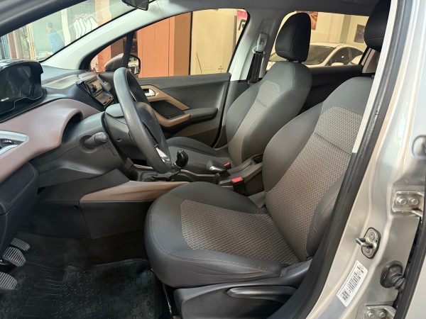 Peugeot 2008 1.6 Active - Imagen 9