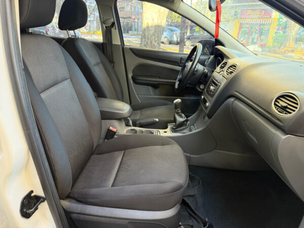 Ford Focus Trend 2,0 L Nafta. Muy Bien Cuidado!! - Imagen 13