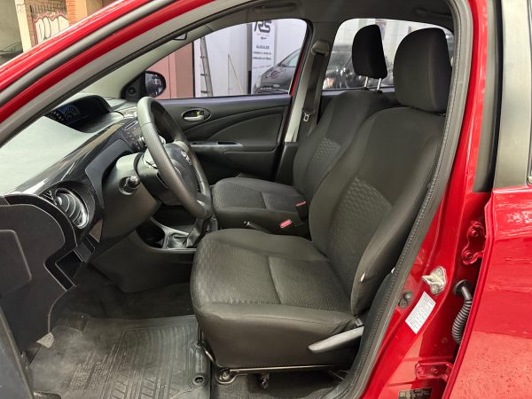 Toyota Etios 1.5 Sedan Xls - Imagen 14