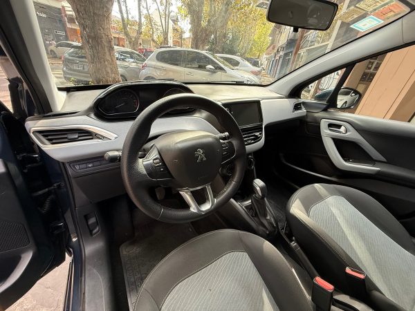 Peugeot 208 1.5 Allure Touchscreen - Imagen 14